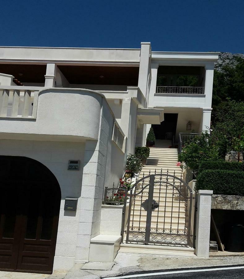 Guest House Fenix بريلا المظهر الخارجي الصورة