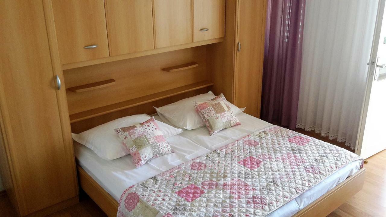 Guest House Fenix بريلا المظهر الخارجي الصورة